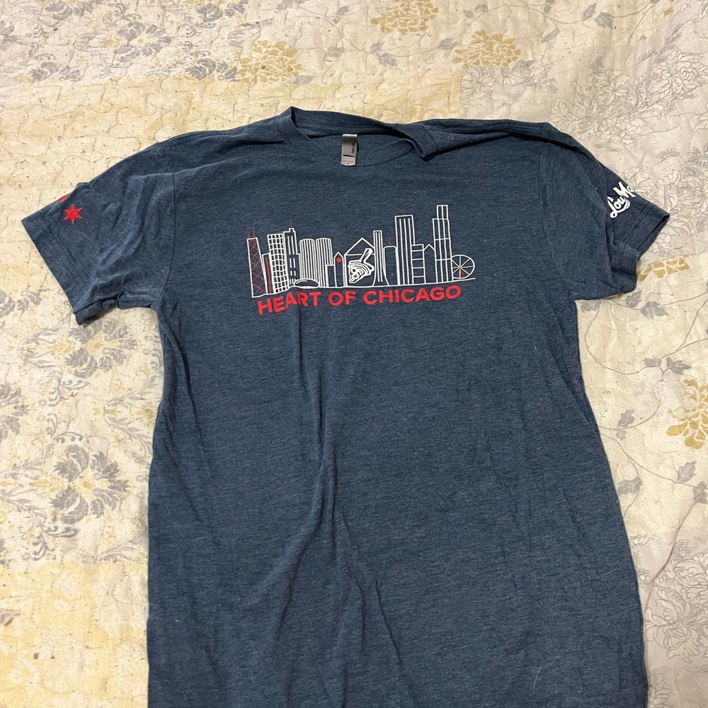 Vintage Lou Malnati’s Pizza shirt